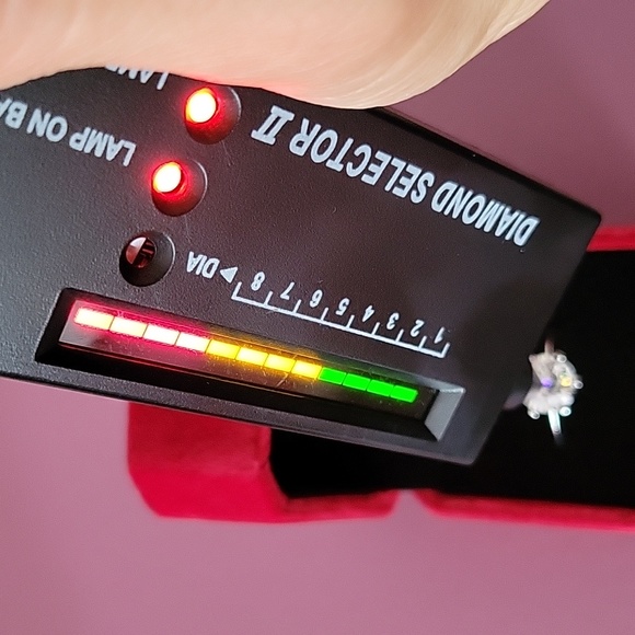 4ct authentic moissanite ring with 925 silver Size 6.5 - Picture 4 of 10